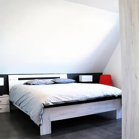 Maison Familiale Spacieuse, Animaux Acceptés à - Fr-1-744-51 *