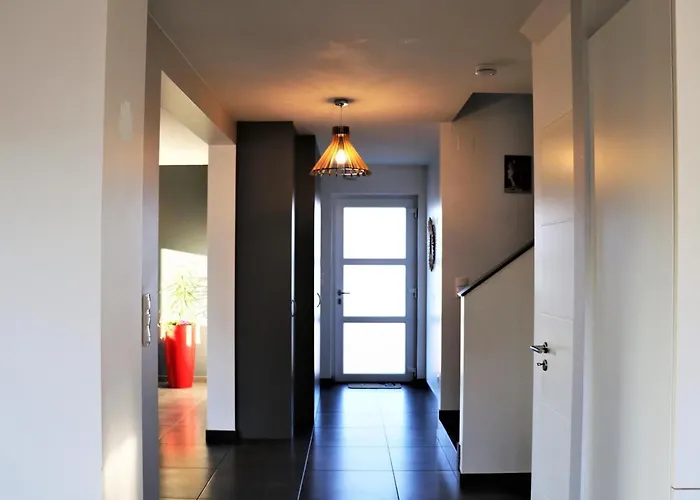 Maison Familiale Spacieuse, Animaux Acceptés à - Fr-1-744-51