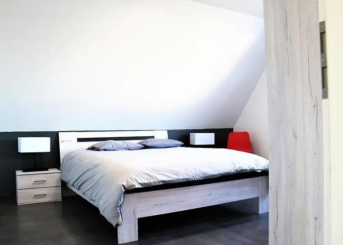 Maison Familiale Spacieuse, Animaux Acceptés à - Fr-1-744-51 *