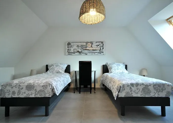 Maison Familiale Spacieuse, Animaux Acceptés à - Fr-1-744-51